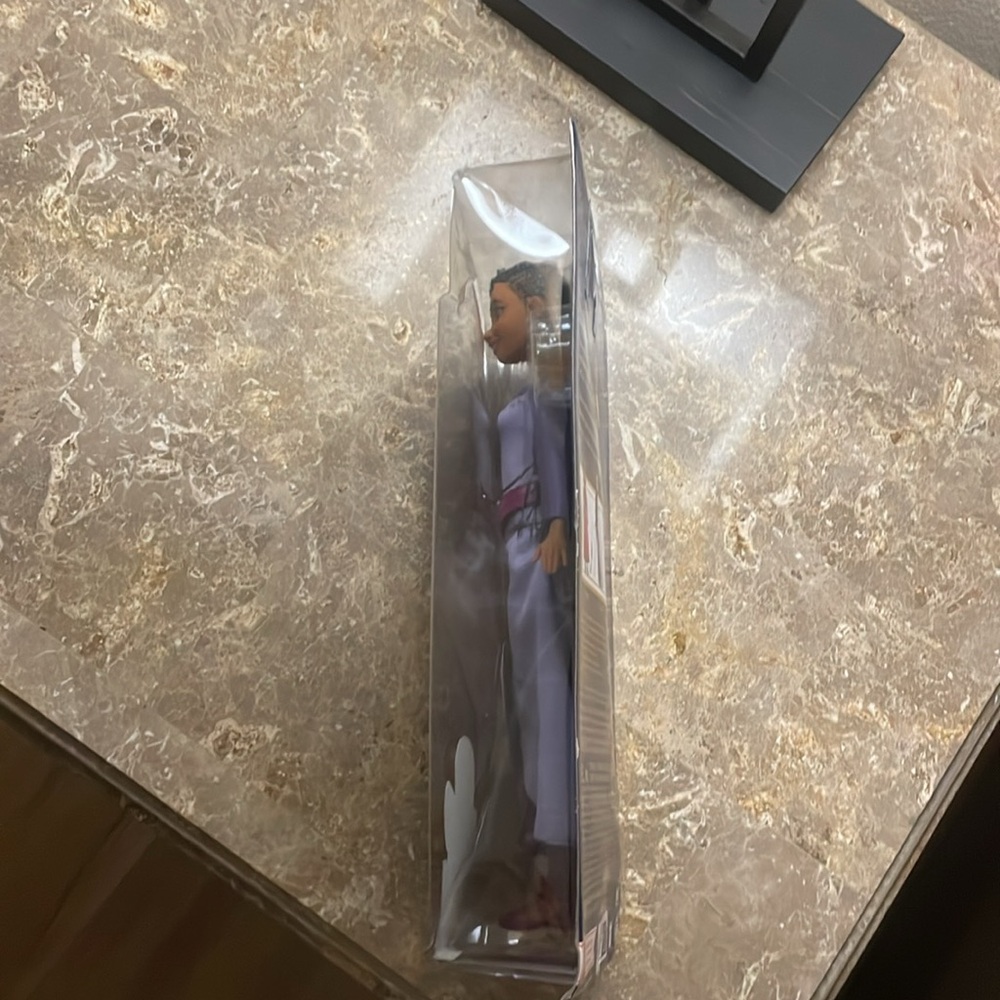 Disney Wish Asha Singing Doll with star - Picture 4 of 5